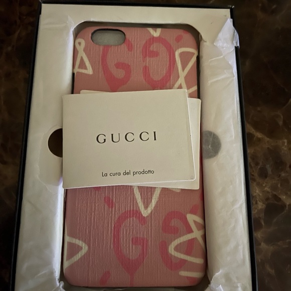 Gucci Authentic IPhone 6 case with box - Picture 1 of 9